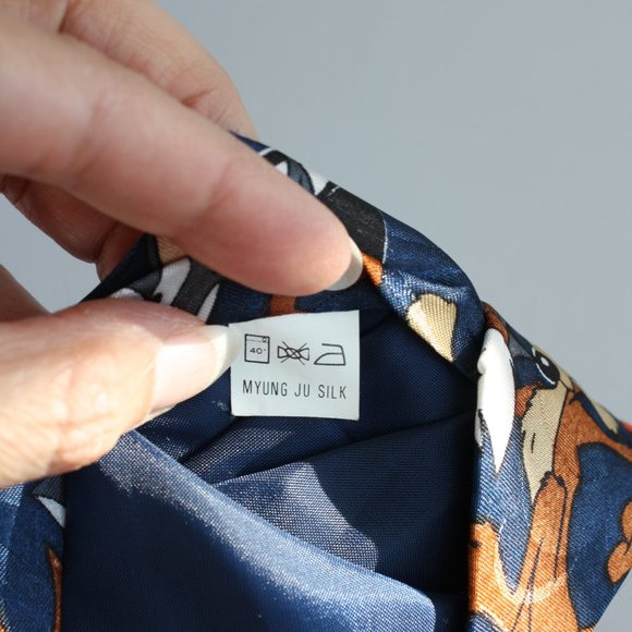 Vintage Amals Silk Bugs Bunny Looney Tunes Necktie Hand made - Picture 5 of 5